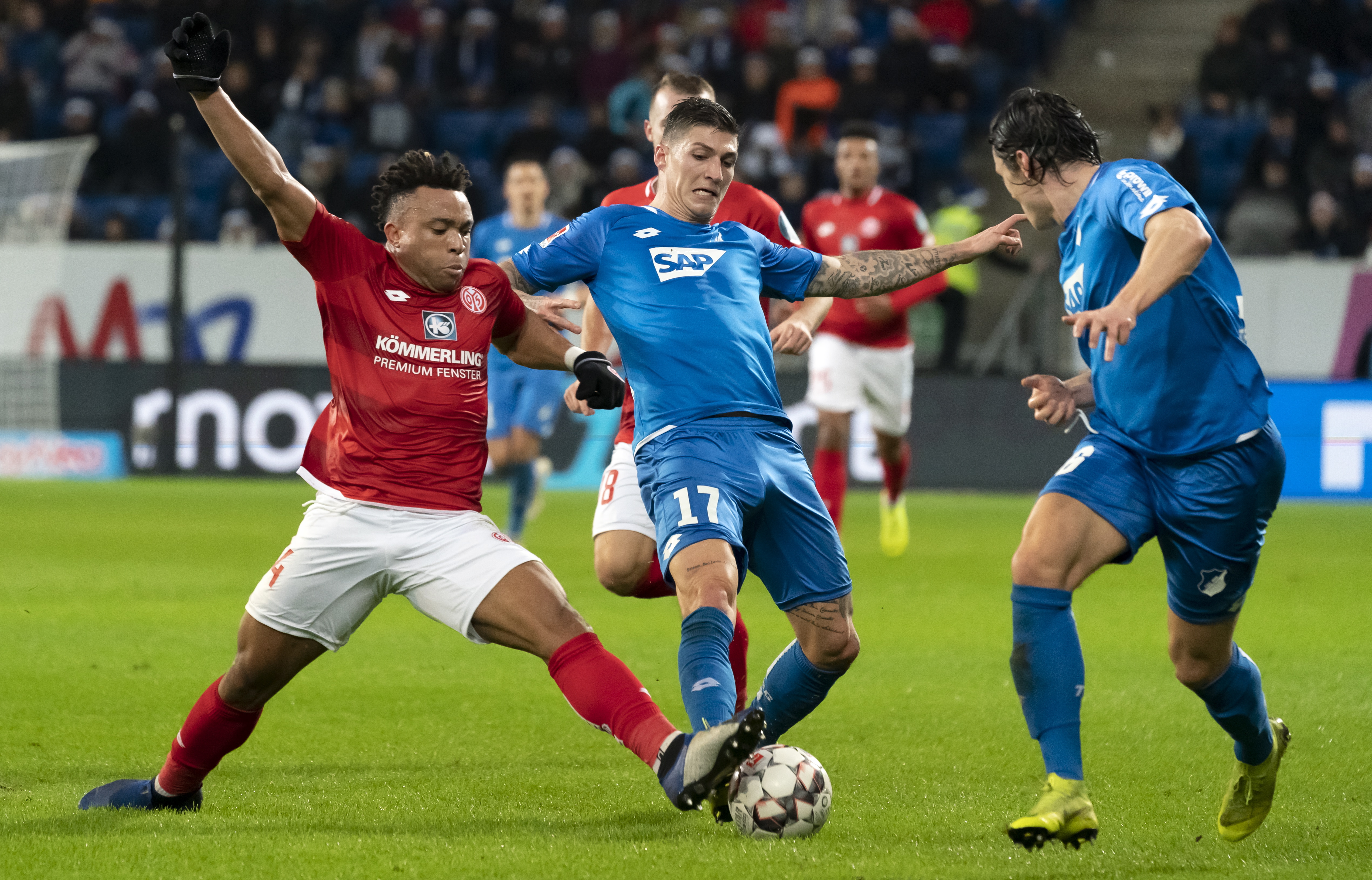 的路上多了 的路上多了