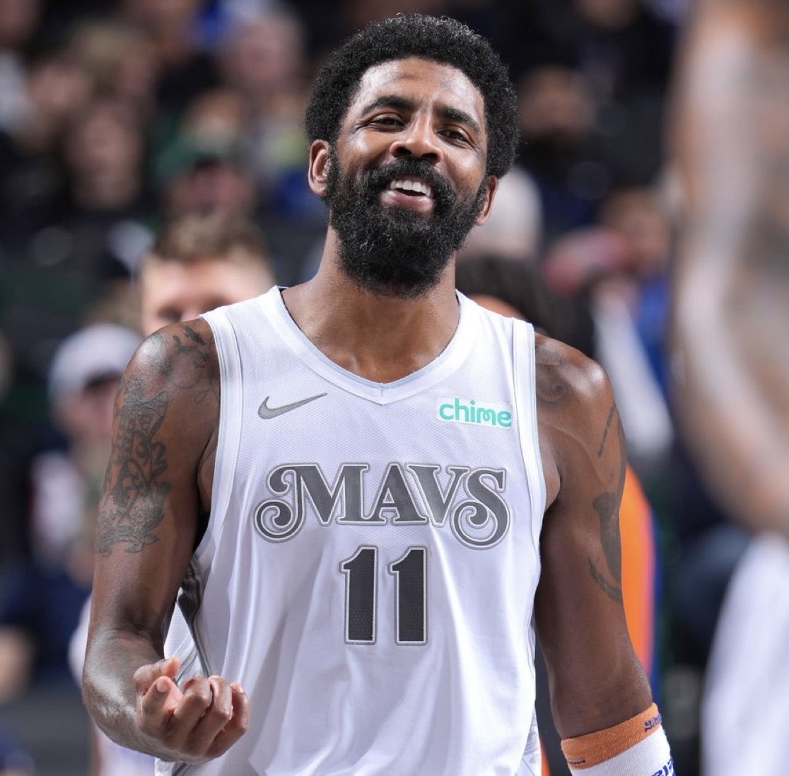 对此事保持 对此事保持